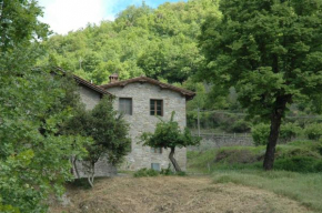 Antico fienile sulla collina